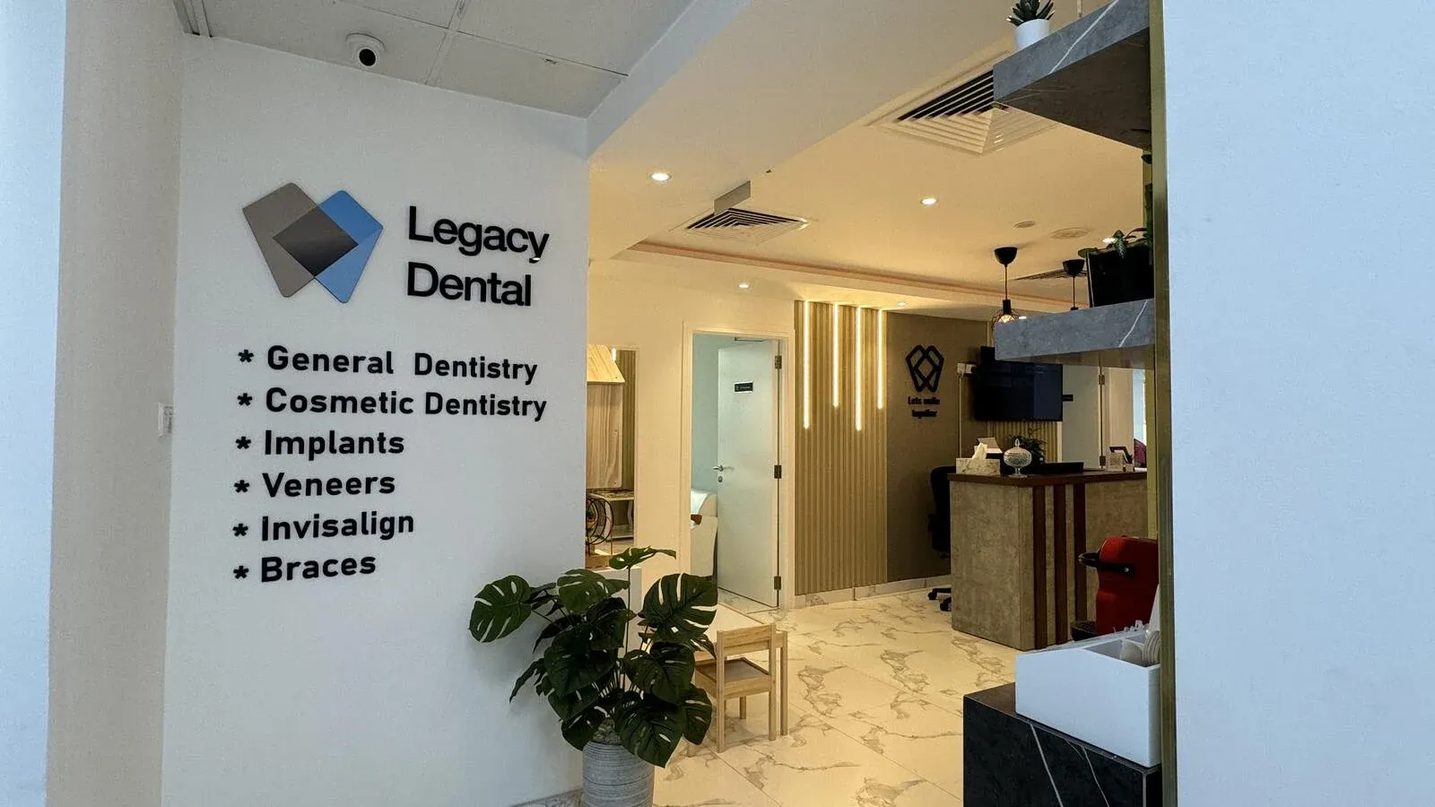 Entrance to the Legacy Dental clinic